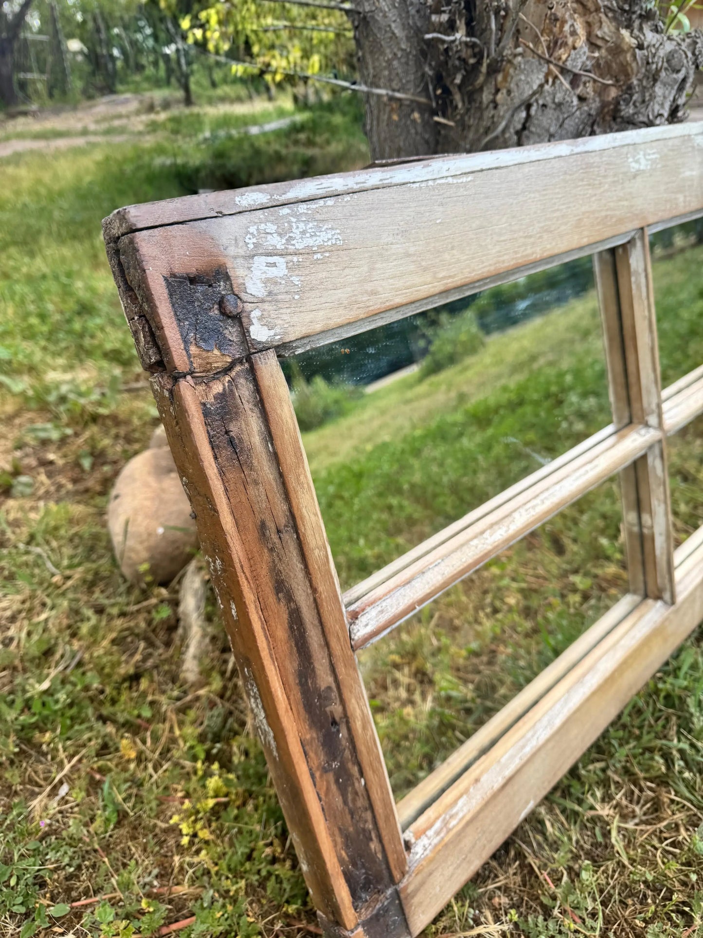 Espejo_de_ventana_detalle_solo