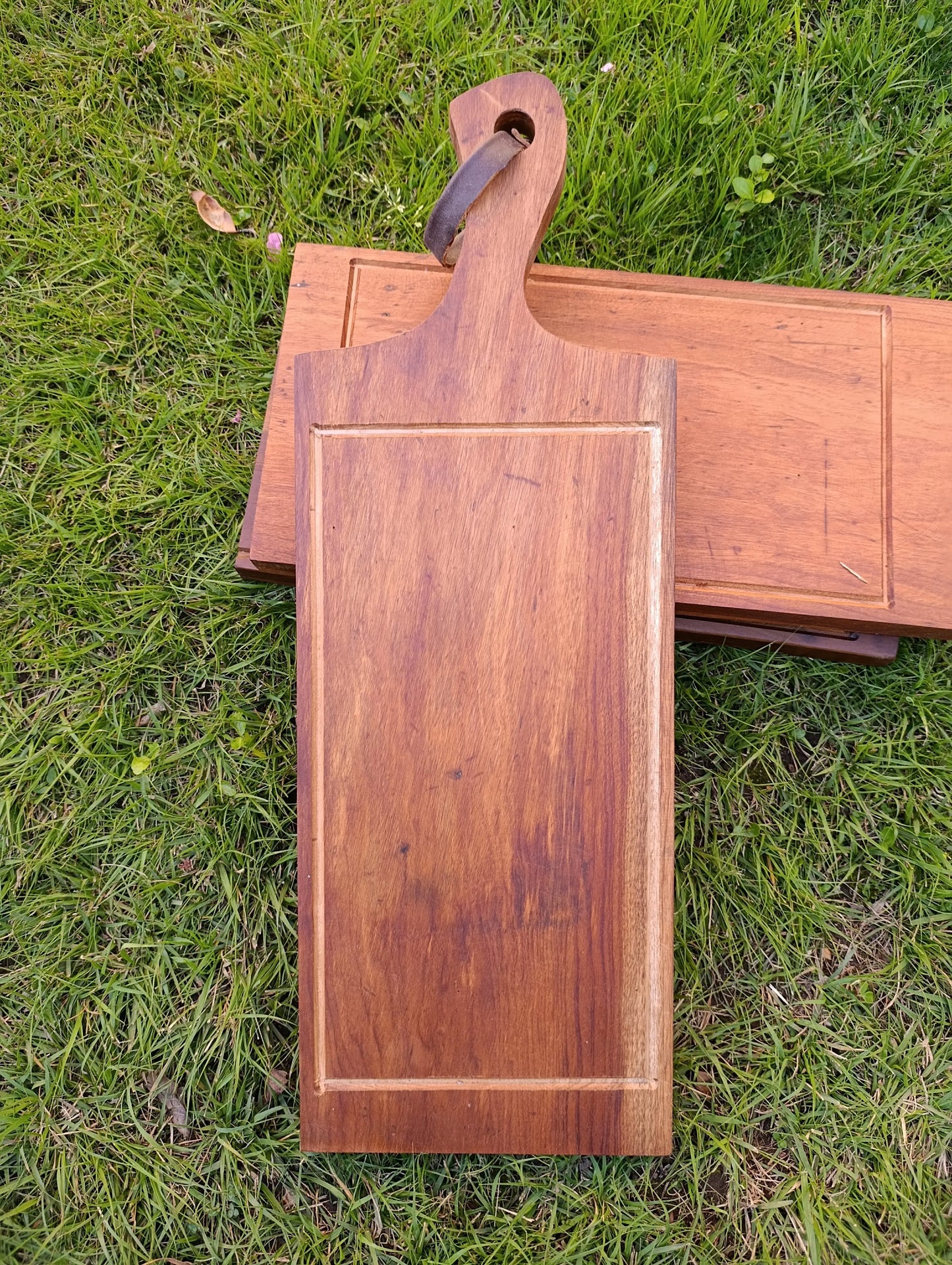 Tabla de carne rústica de Madera Noble o para Picoteo