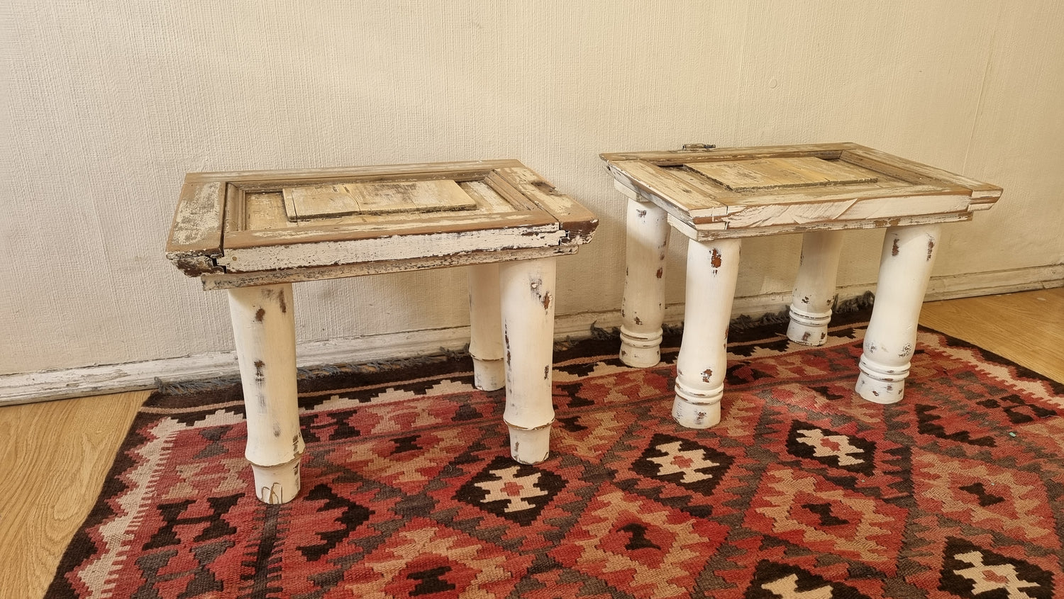 Pisos, banquetas, sillas