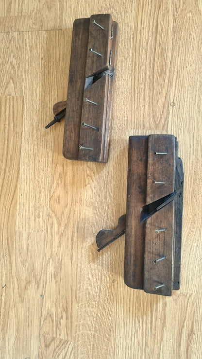 Perchero para llaves de antigua herramienta de madera