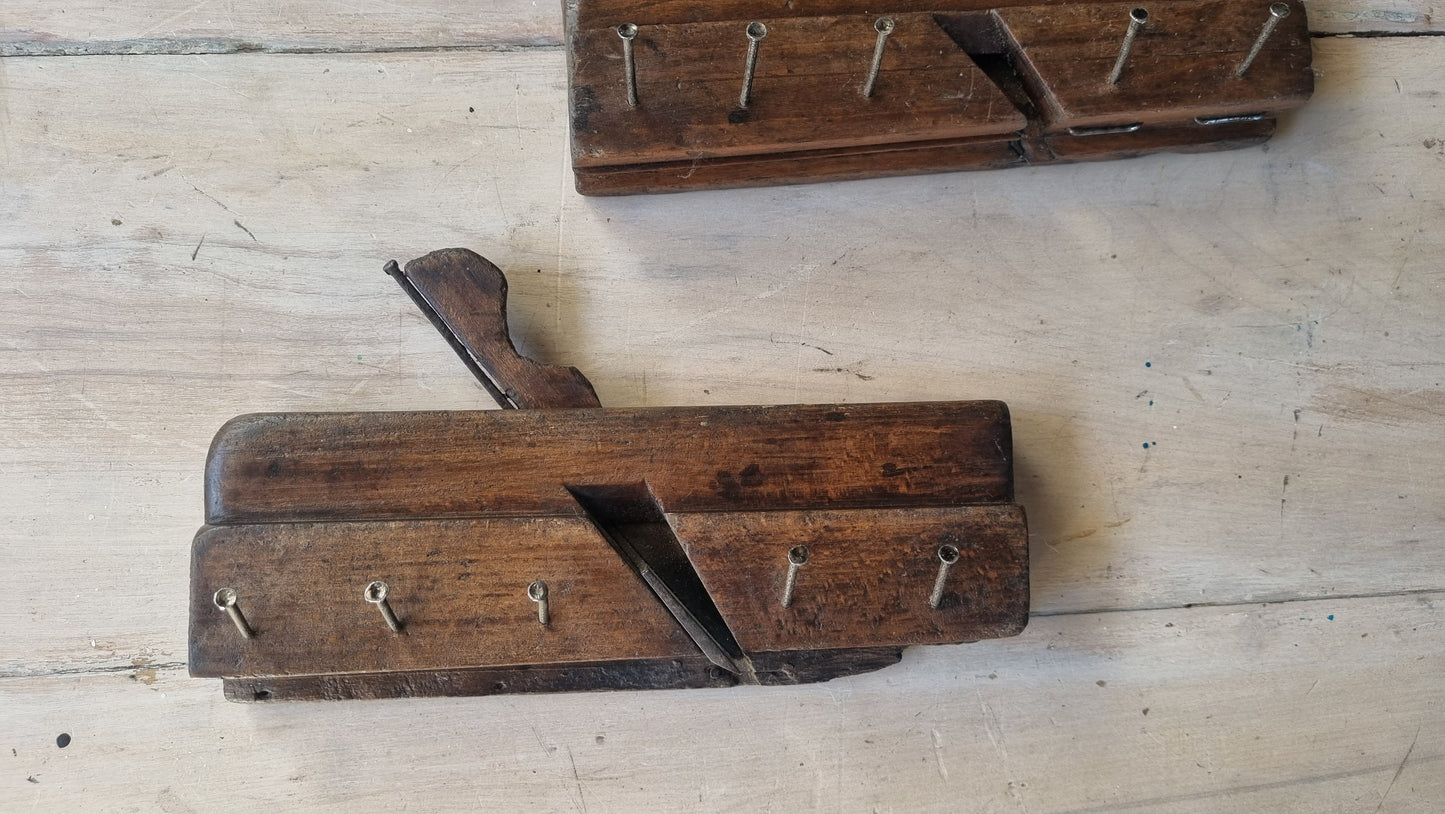 Perchero para llaves de antigua herramienta de madera