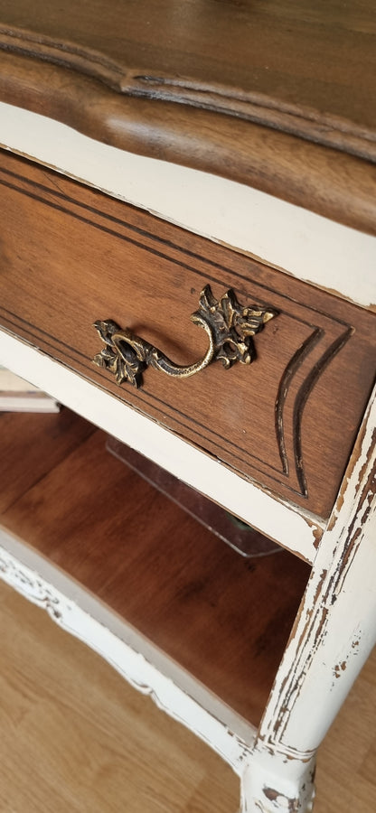 Mueble arrimo Vintage Restaurado - Elegancia Normanda