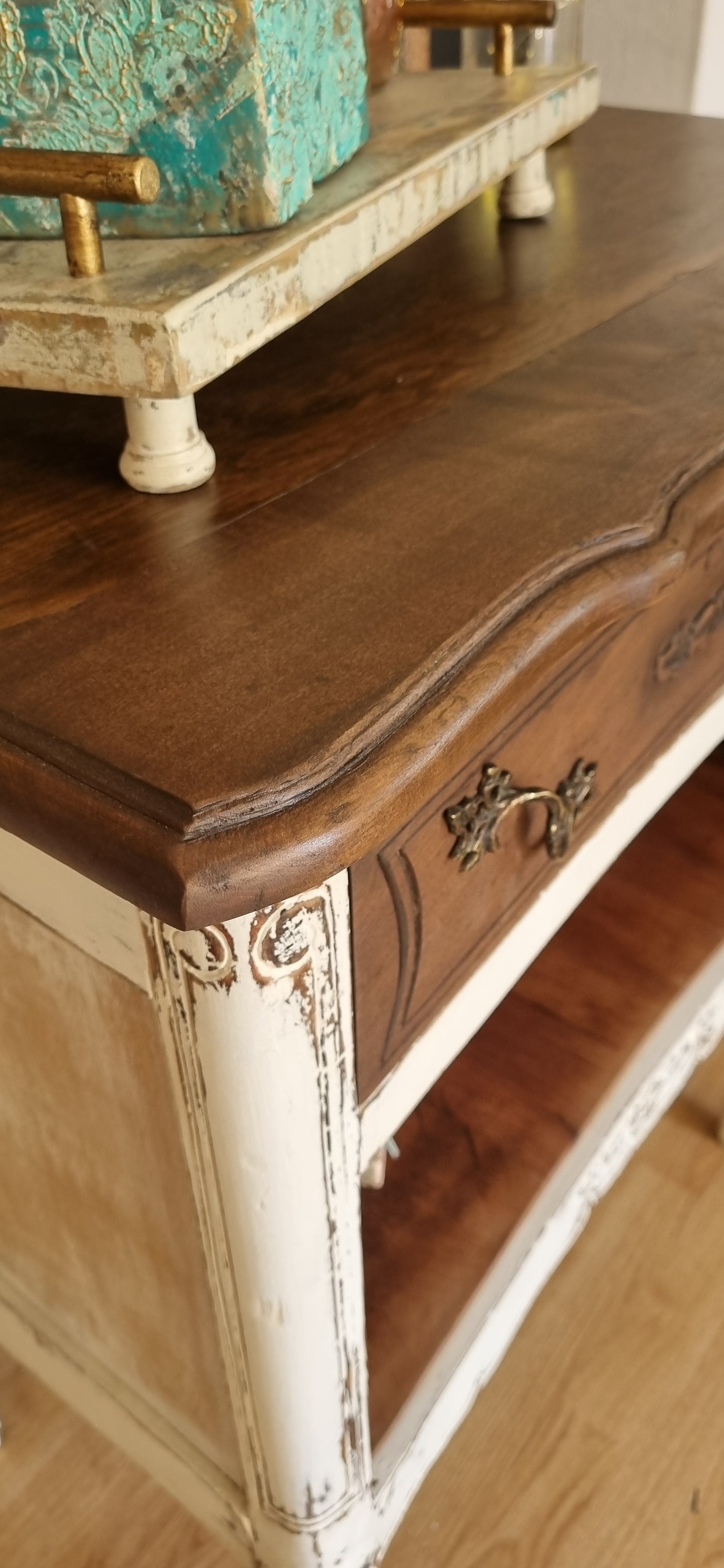 Mueble arrimo Vintage Restaurado - Elegancia Normanda