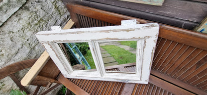 Espejo doble hecho con ventana antigua / blanco dorado y madera