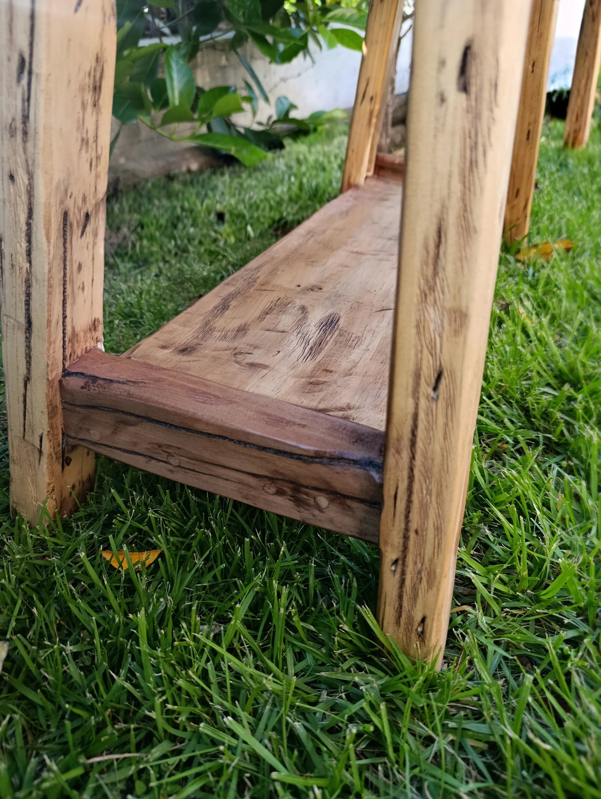 Banca_Roble_americano_alamo_detalle_bandeja