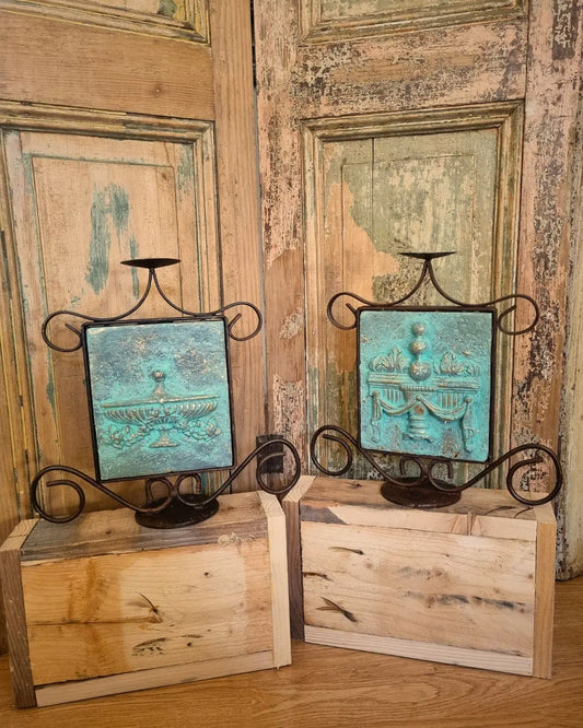 Candelabro de Fierro con diseño en cerámica y madera