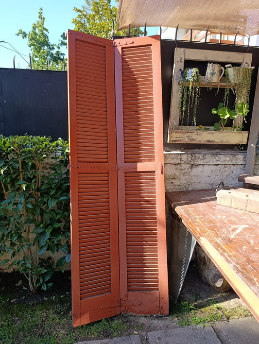 Celosía Antigua de Madera Noble Rescatada – Pieza Única con Historia | dePostigo