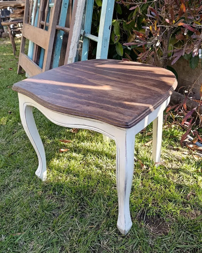 Mesita Vintage - Patas de Silla Restauradas