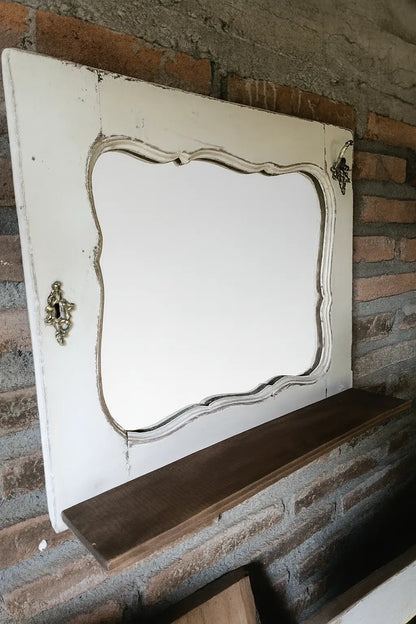 Espejo de Puerta Normando con Bocallave de Bronce y Repisa