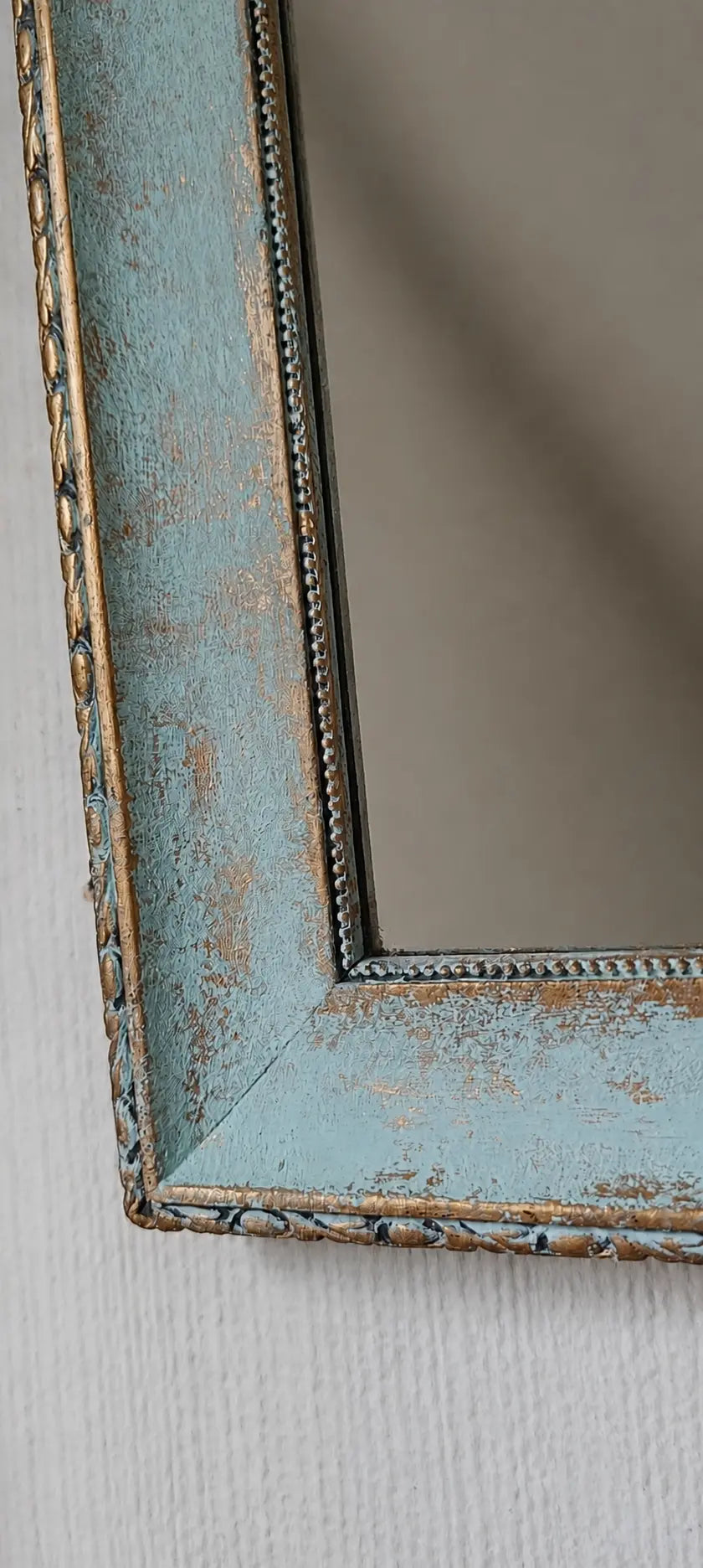 Espejo turquesa y dorado 43x38 - detalle esquina