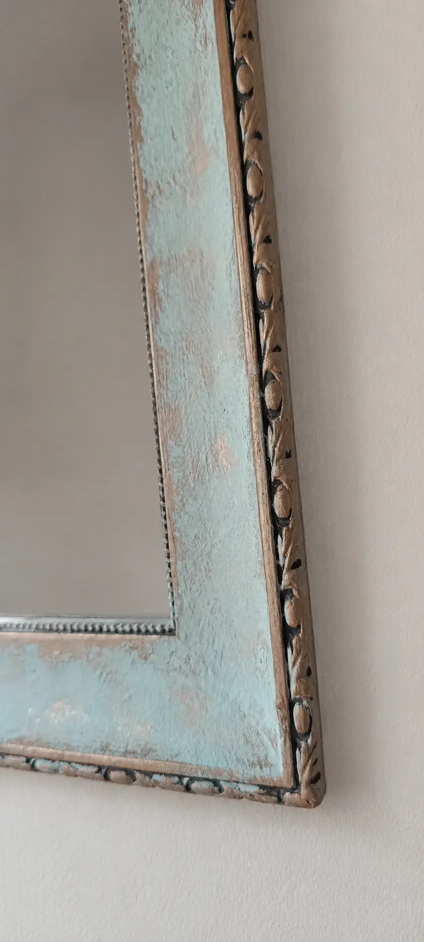 Espejo turquesa y dorado 43x38 - detalle lado