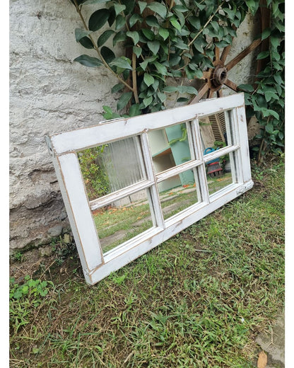 Espejo de antigua ventana de madera / Blanco