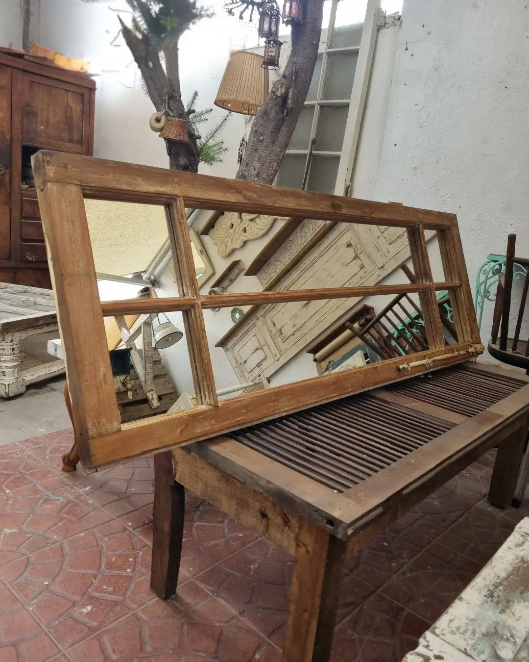 Espejo marco de antigua ventana de madera