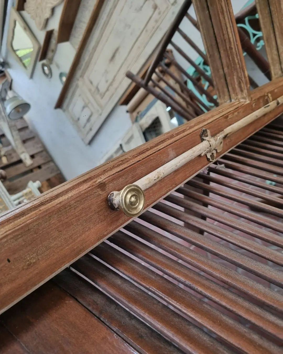 Espejo marco de antigua ventana de madera