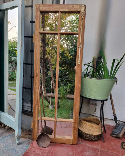 Espejo marco de antigua ventana de madera