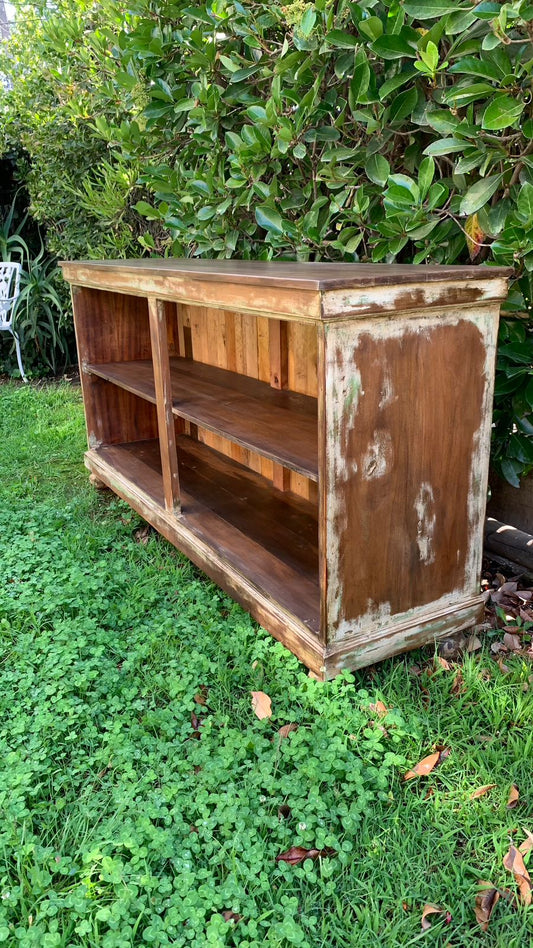 Mueble de madera tipo buffet a pedido