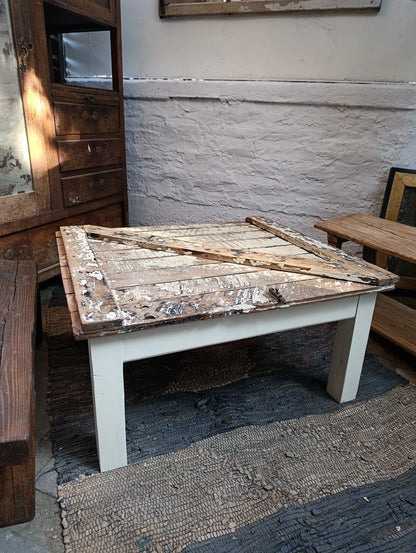 Mesa de Centro Cubierta puerta de demolición