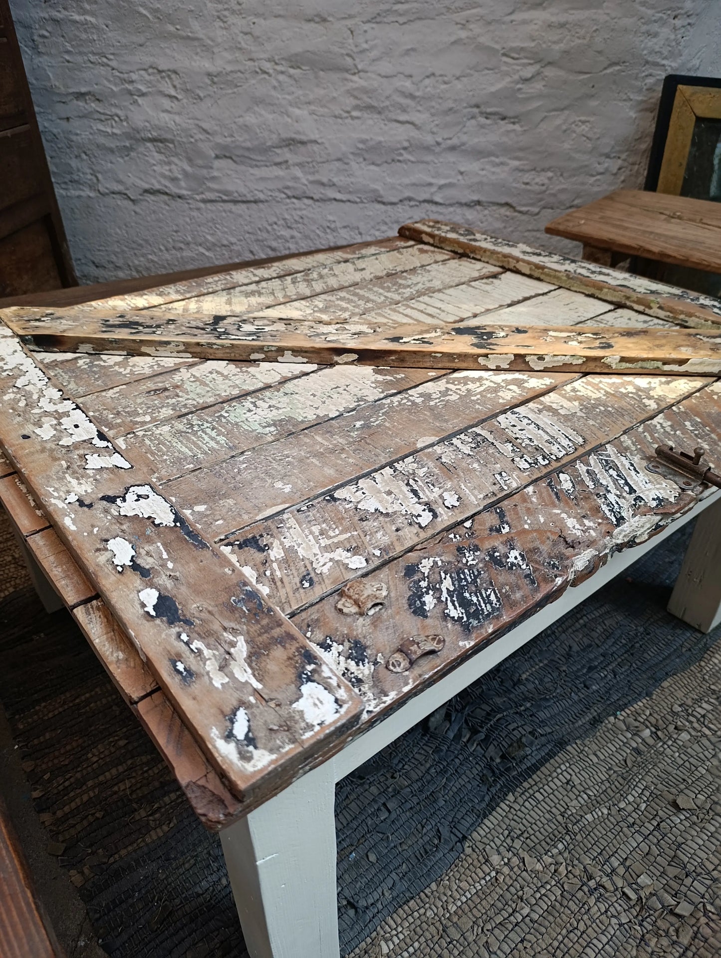 Mesa de Centro Cubierta puerta de demolición