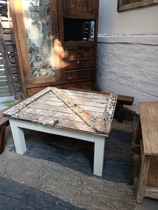 Mesa de Centro Cubierta puerta de demolición