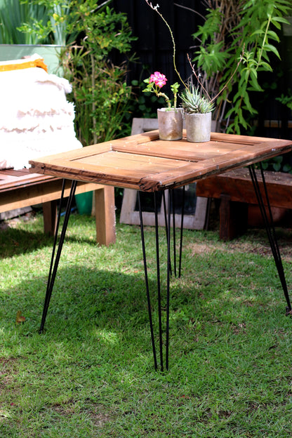 Mesa de Rauli con Patas Hairpin