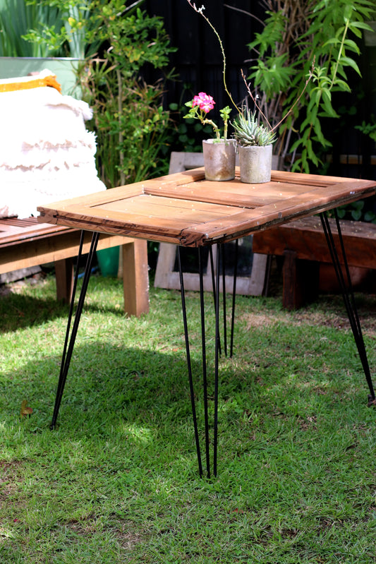 Mesa de Rauli con Patas Hairpin