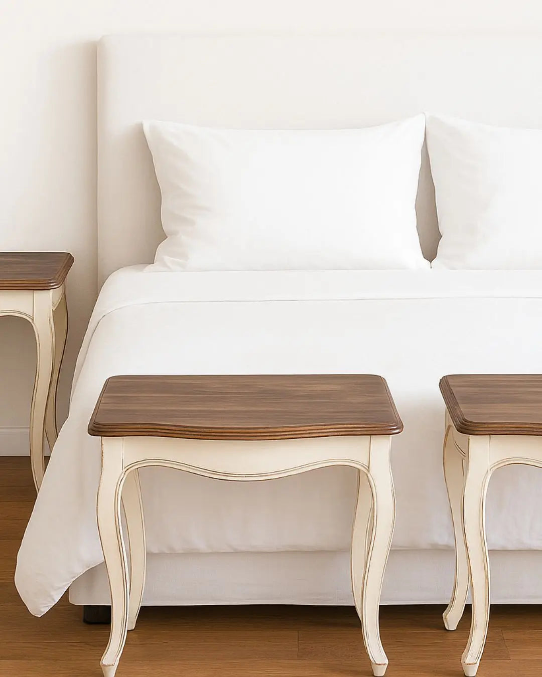 Mesita_vintage_en_dormitorio