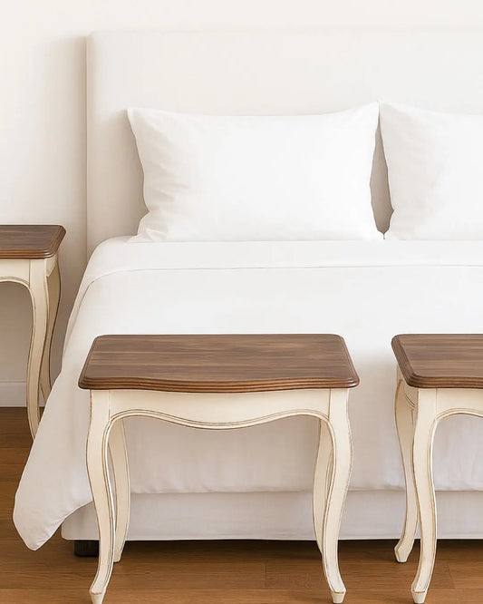 Mesita_vintage_en_dormitorio