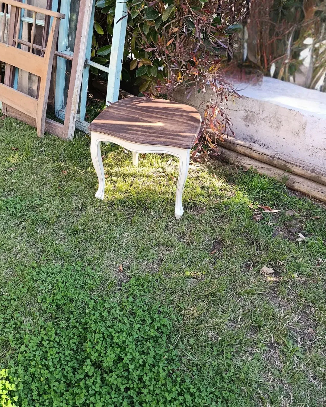 Mesita_vintage_exterior