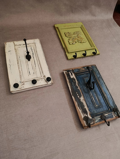 Perchero de Pared Vintage - Postigo Reciclado