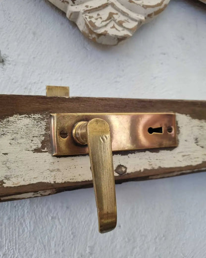 Perchero Rústico de Roble con Manilla y Perchas de Bronce  