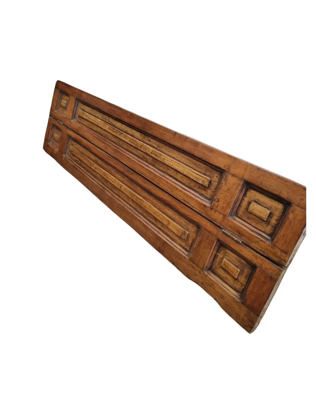 Postigo de madera natural