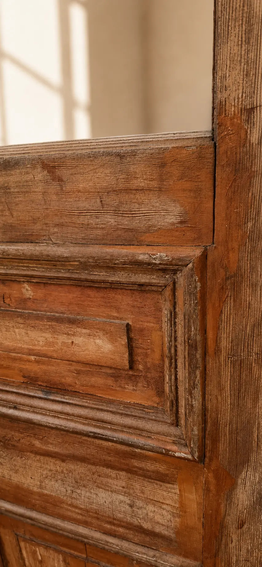 Puerta_espejo_pino_oregon_detalle