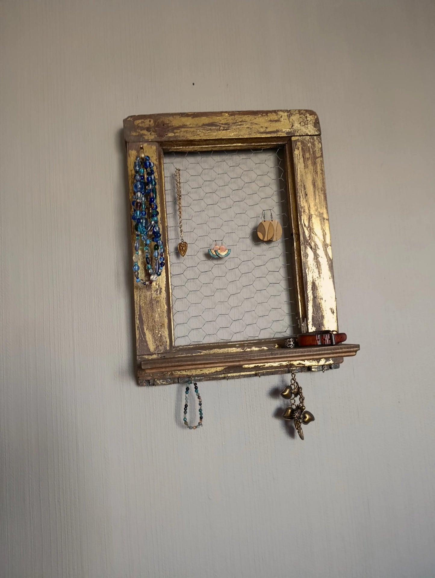 Repisa_aros_y_accesorios_perchitas_frente