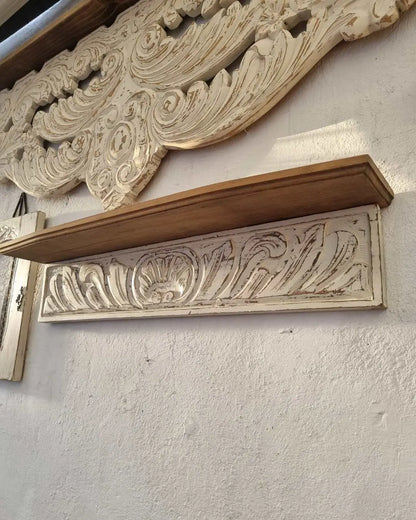 Repisa de Madera tallada – Elegancia y Sostenibilidad en Cada Detalle
