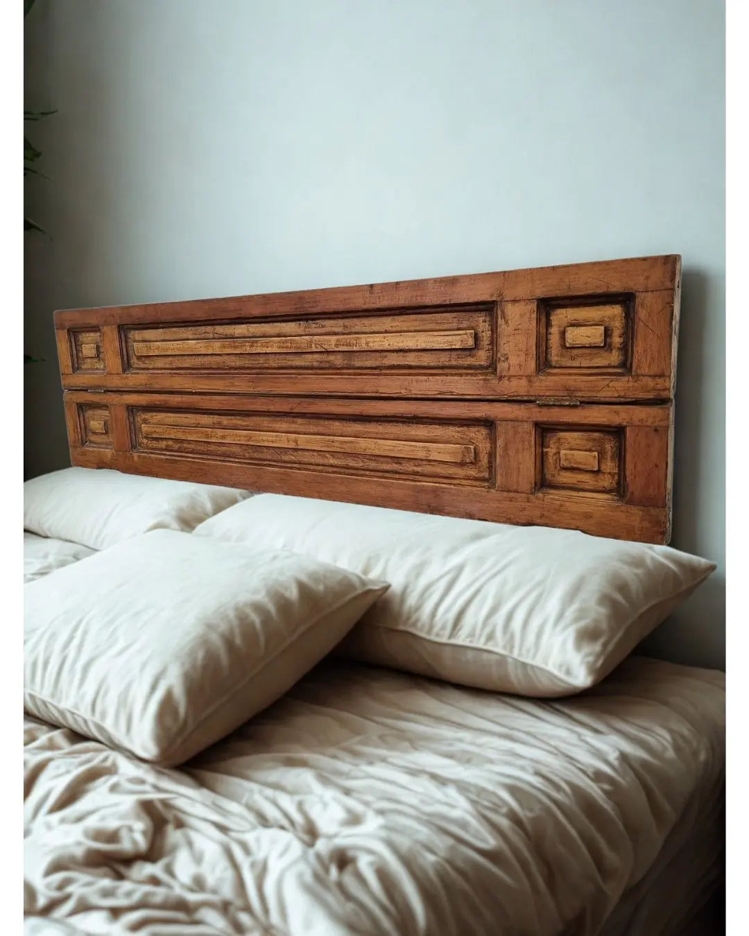 Postigo de madera natural