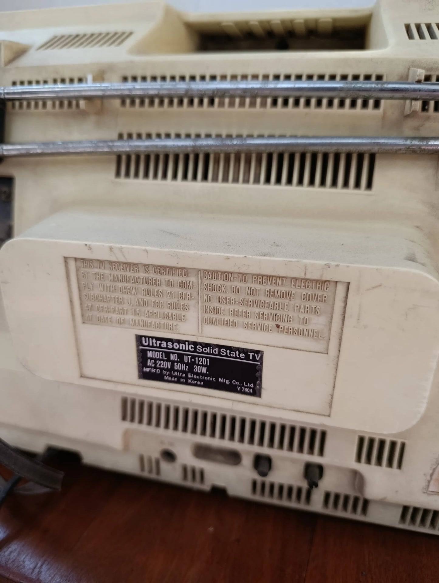 TV_ultrasonic_trasera_detalle