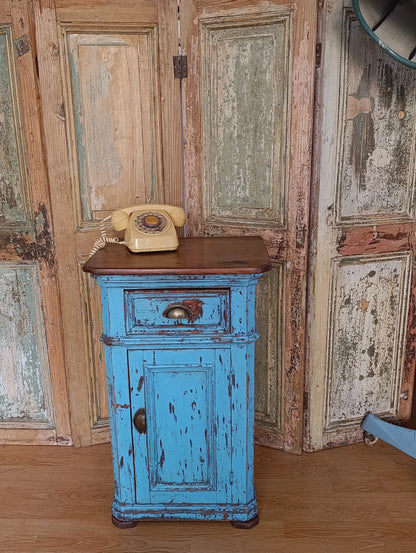 Mueble Lavamanos Vintage Celeste – Pieza única restaurada