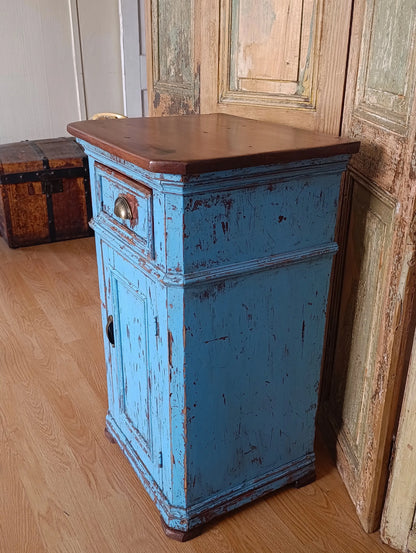 Mueble Lavamanos Vintage Celeste – Pieza única restaurada