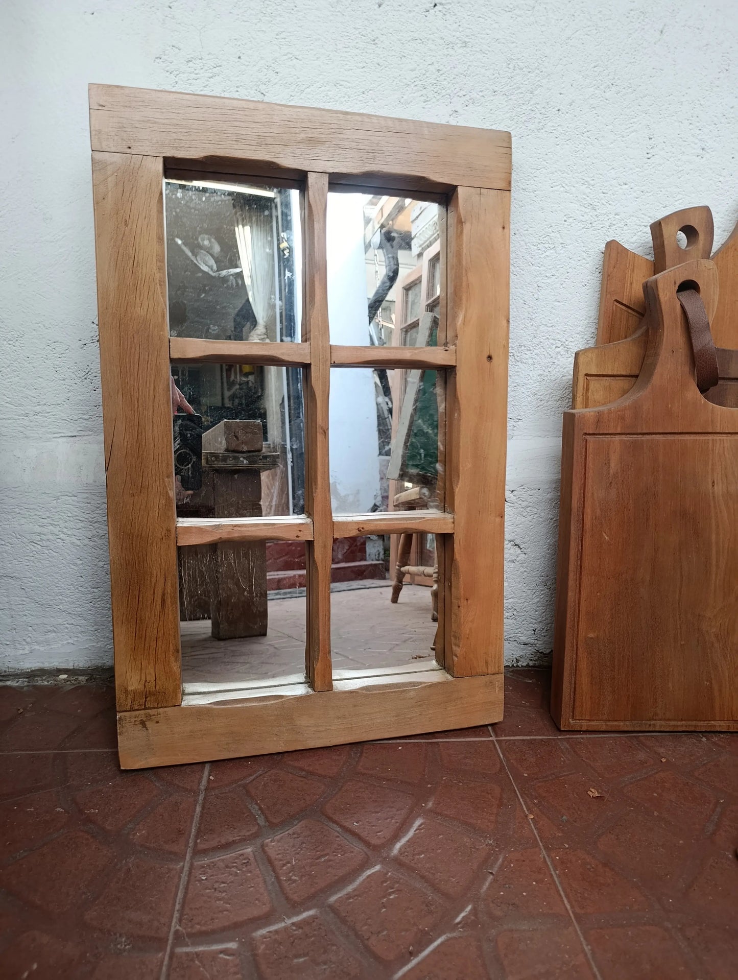 Espejo Ventana de Madera Rescatada | 6 Cuadrantes
