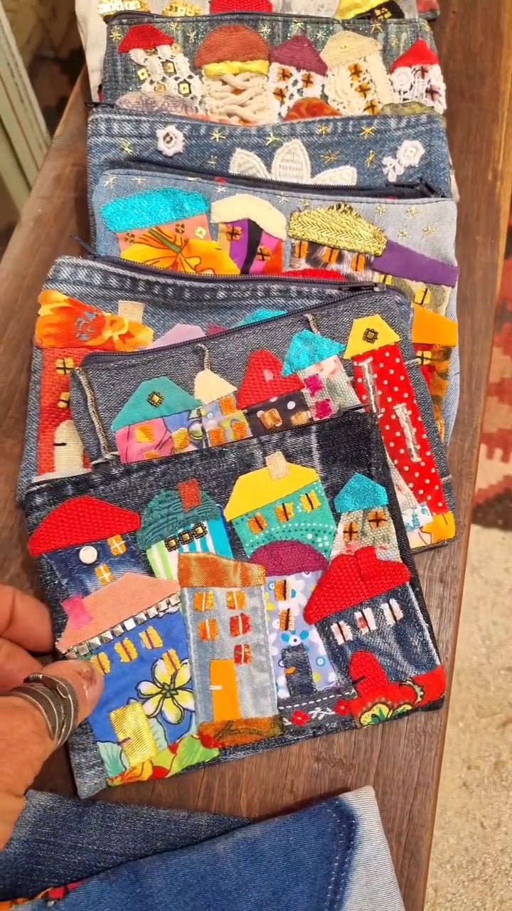 Escuches de Jeans hechos  y decorados a mano
