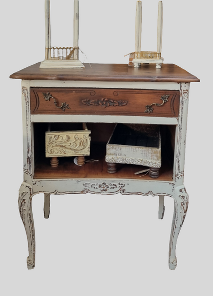 Mueble arrimo Vintage Restaurado - Elegancia Normanda