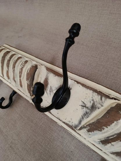 Percheros vintage tallados | Rescate de cajones antiguos