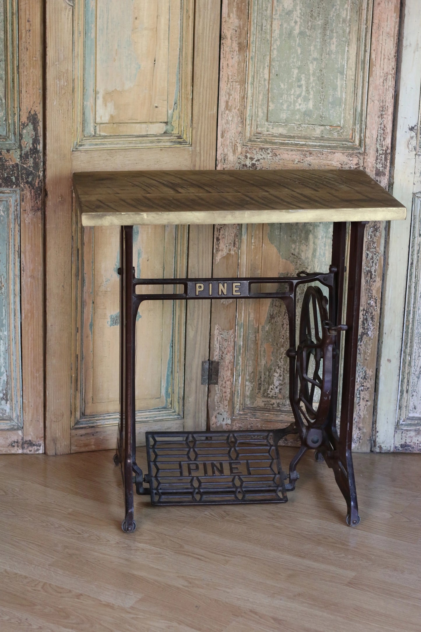 Mueble Base Máquina de Coser Antigua Pine - Lavamanos/Arrimo/Mesita