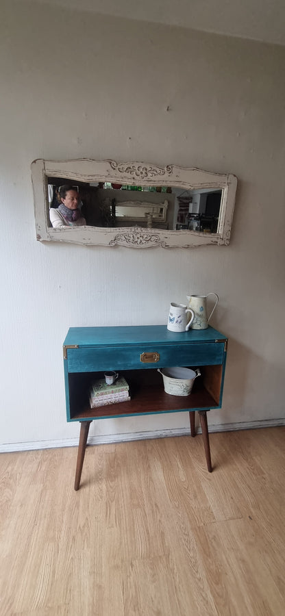 Mueble Refaccionado de Estilo Vintage en Madera Reciclada
