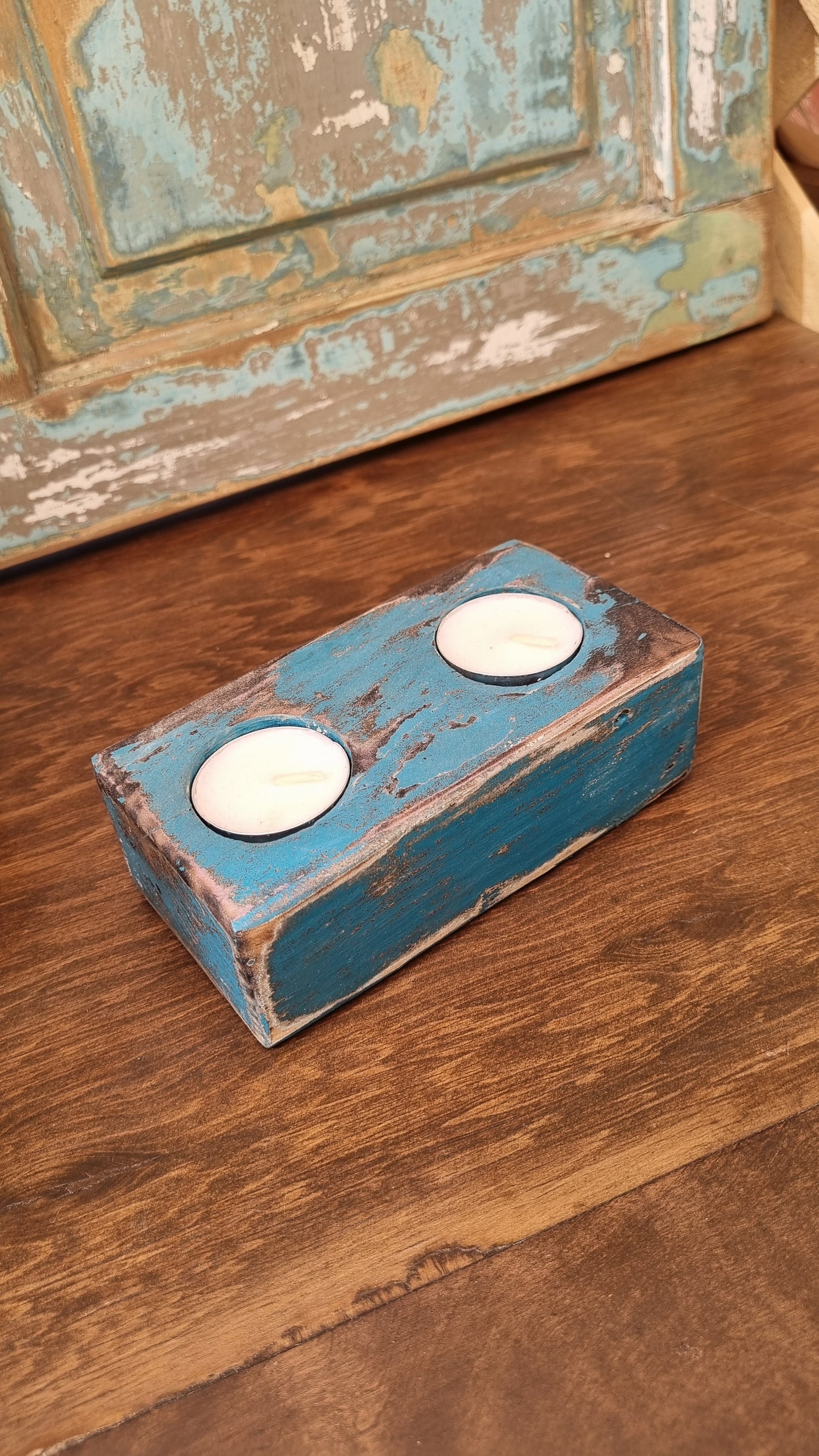Portavela y aromatizador de madera de pallet