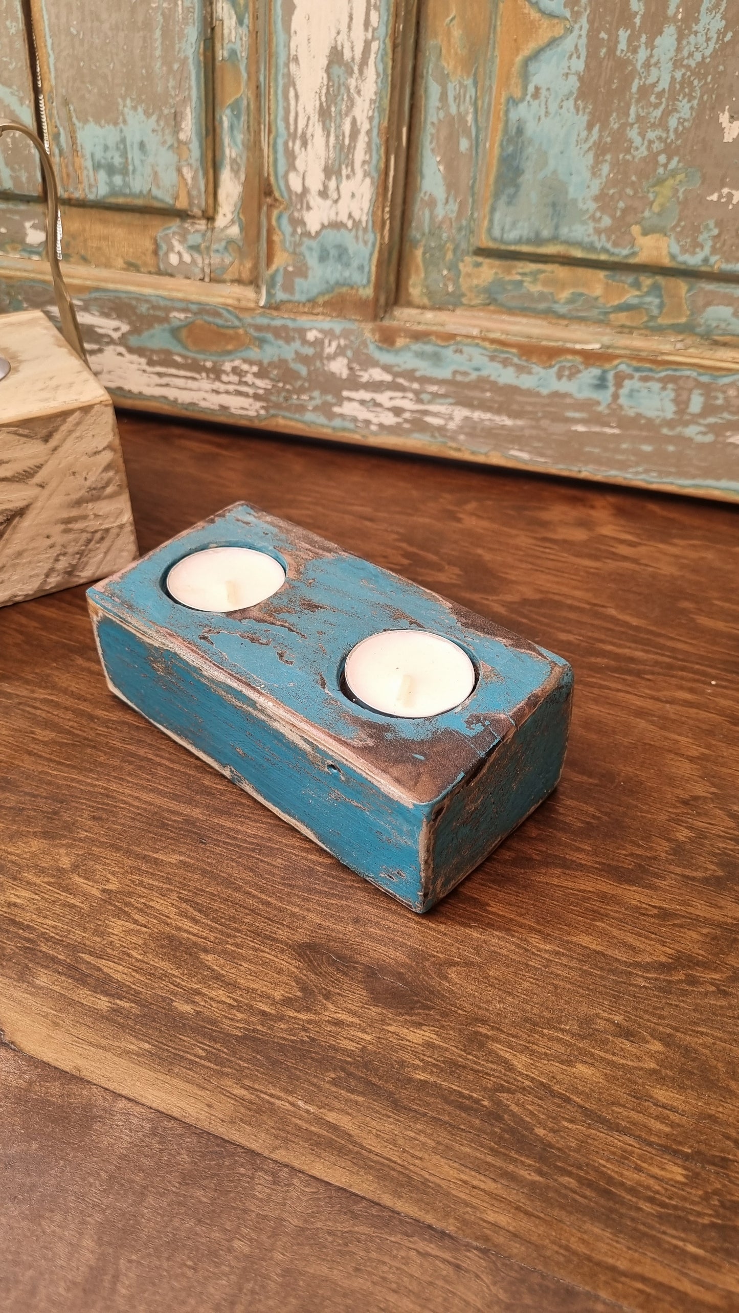 Portavela y aromatizador de madera de pallet