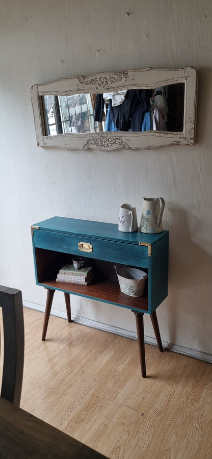 Mueble Refaccionado de Estilo Vintage en Madera Reciclada